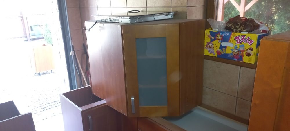 Sprzedam Meble Kuchenne ze sprzetem