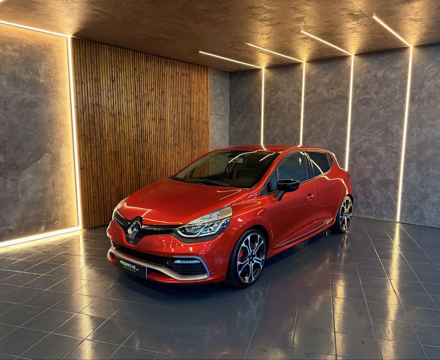 Renault Clio IV RS Trophy EDC 220cv c/backets OEM + mods Stage 2