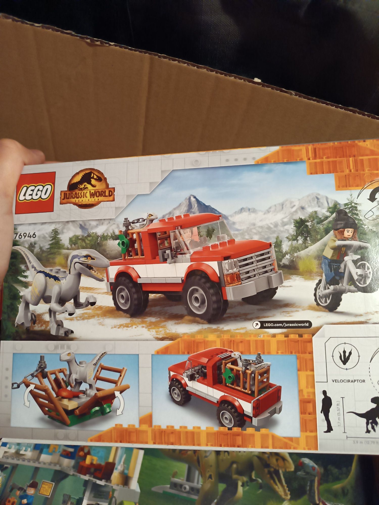 Lego 76946 Schwytanie welociraptorów Blue i Bety
