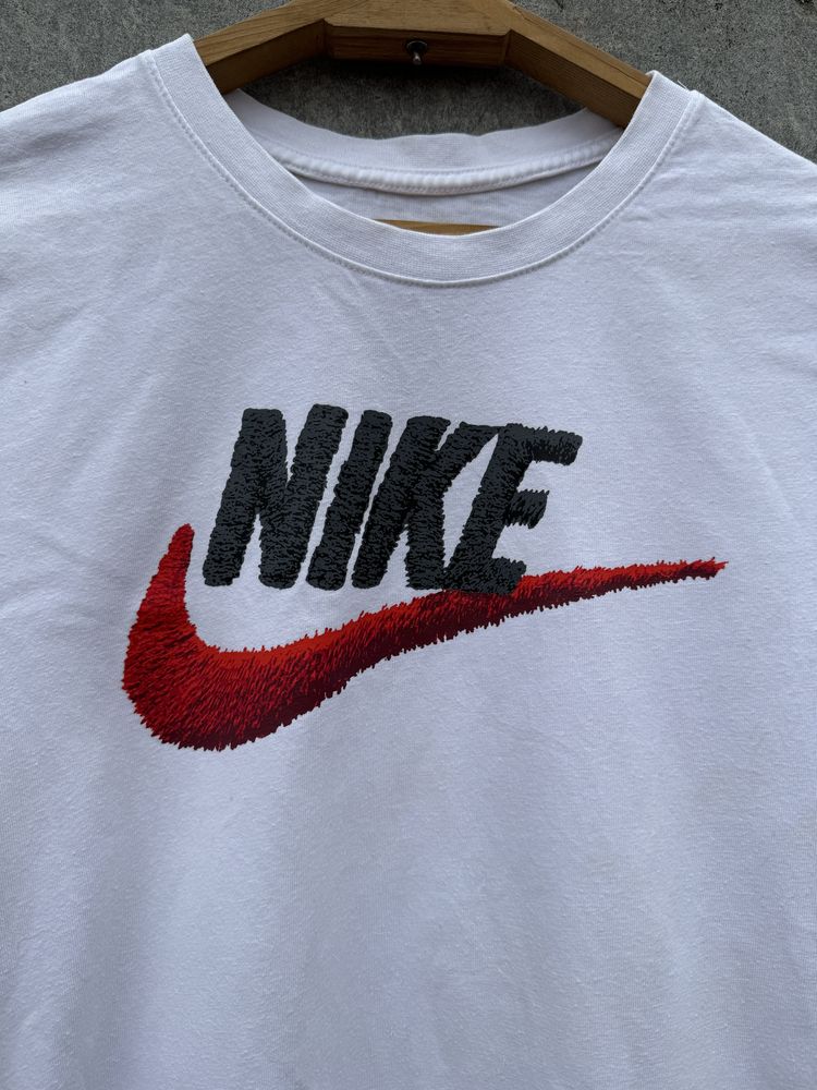 Футболка Nike Centr Swoosh