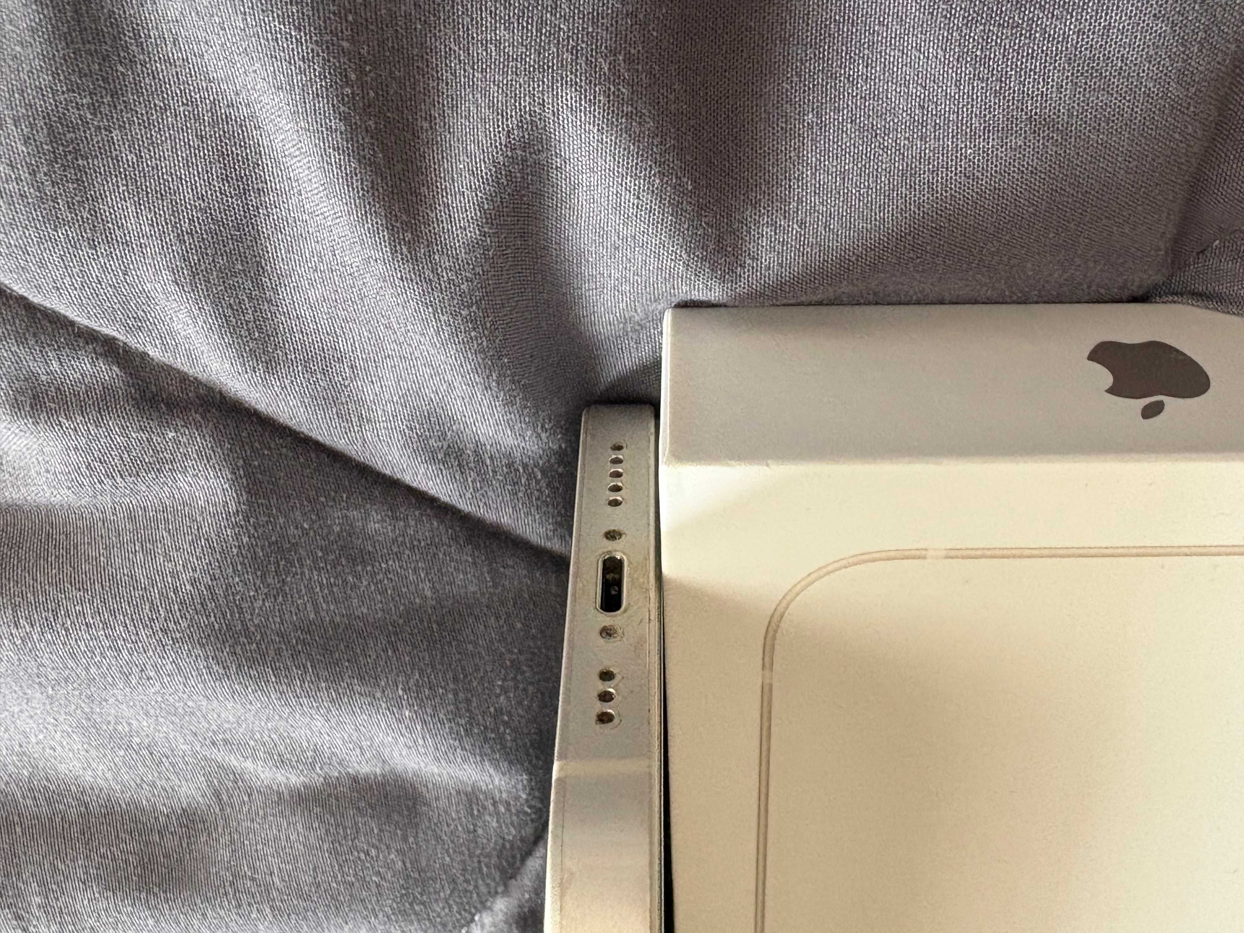 iPhone 13 stan idealny