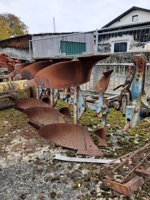 Pług 3 skibowy obrotowy firmy rabewerk