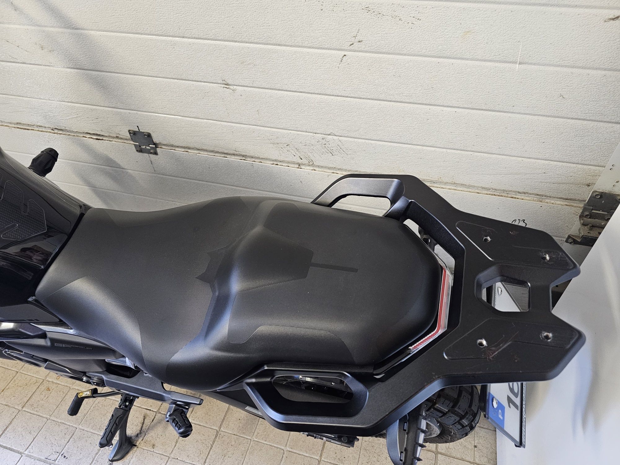 Zontes G1x 125cc c/ suporte mala