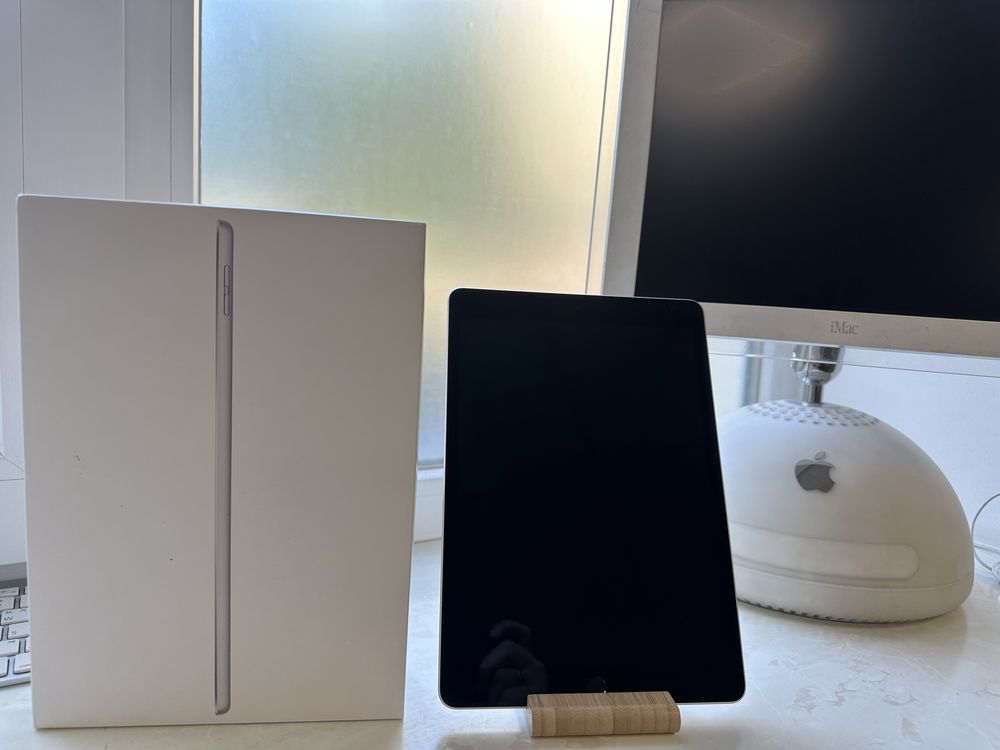 iPad 9 10.2" 2021 256Gb Silver WiFi 100% АКБ 5 циклів BOX Стан Нового!