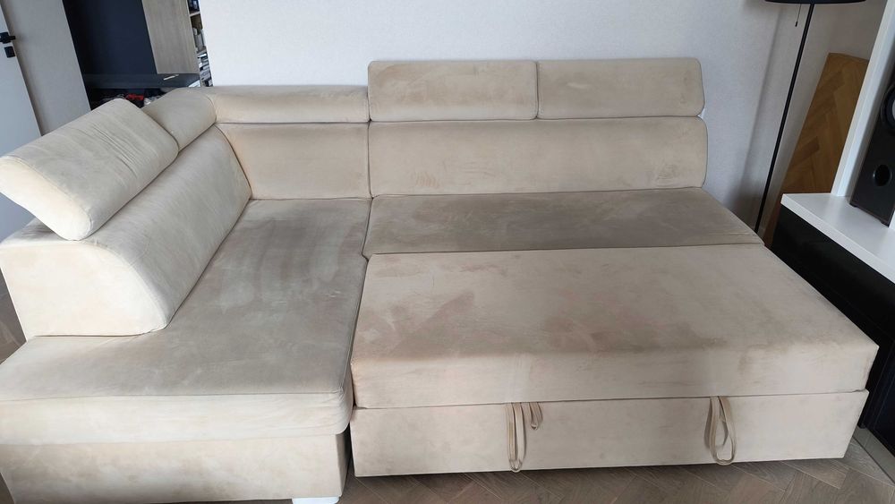 Narożnik z funkcją spania 2,44*1,75 powierzchnia spania 2,10*1,40