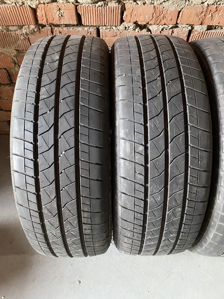 Літня резина шини 215/60R17C BRIDGESTONE