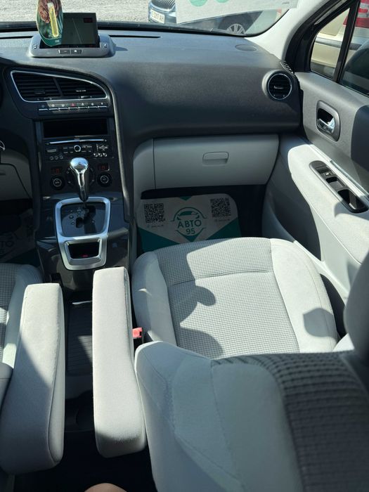 Продам Peugeot 5008 2010 рік можлива розстрочка,кредит,обмін!