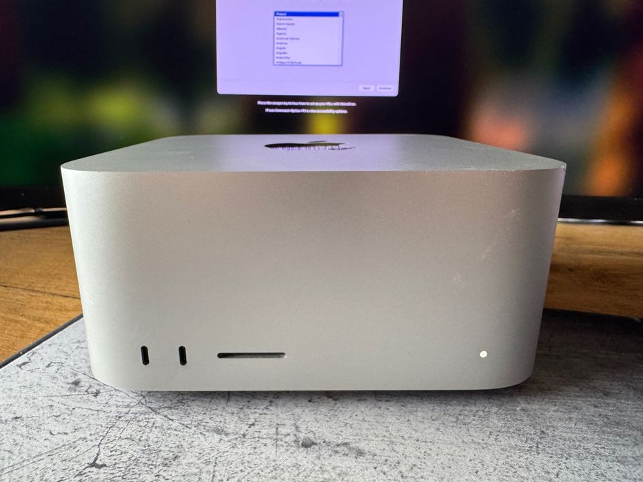 Apple Mac Studio M1 MAX 32GB RAM, 512 SDD