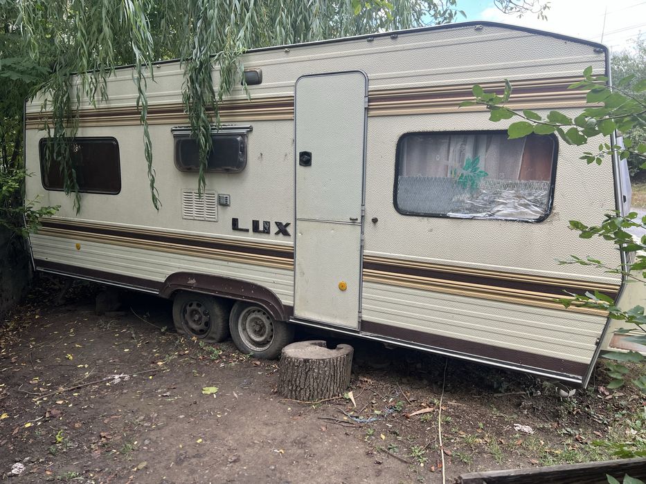 Продам кемпінг в доброму стані