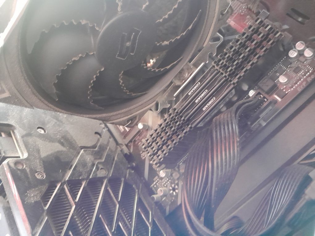 Komputer gamingowy ryzen5 rtx4070