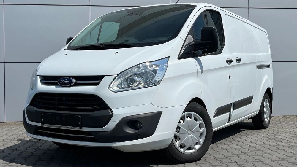 Ford Transit Custom  Zabudowa / Webasto / Kamera / Parktronic / Hak / Grzane fotele / FV23%