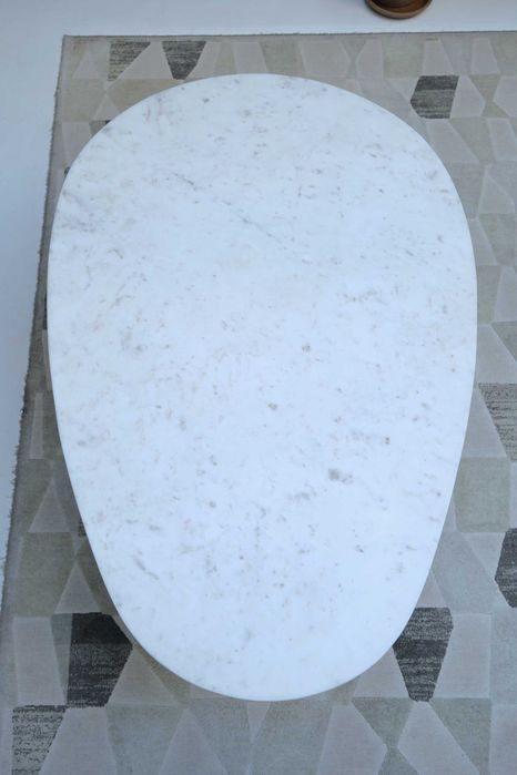 Mesa de centro de mármore