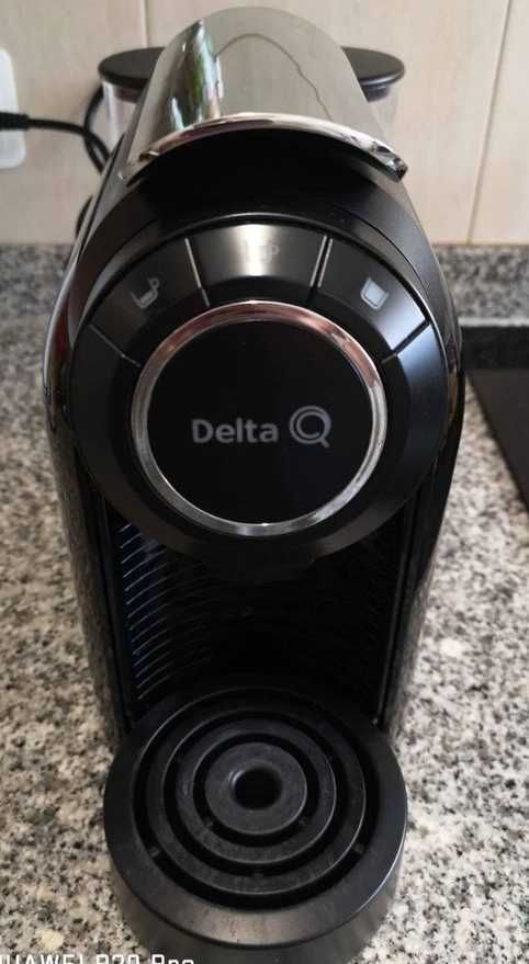 Máquina de café delta