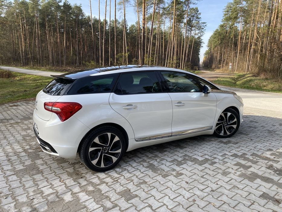 Citroën DS5 2.0 HDi 163 KM – bogate wyposażenie, zadbany egzemplarz