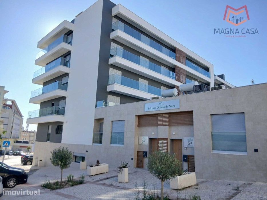 loja Comercial, Camarate, Loures