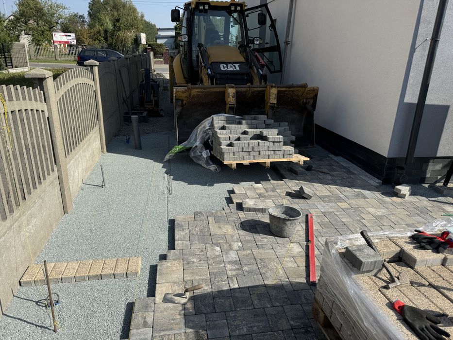 BRUKARSTWO, usługi KOPARKO-ŁADOWARKĄ, utwardzanie terenu