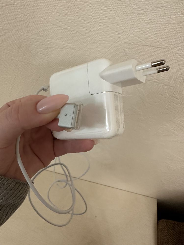 Зарядний пристрій на Macbook, Magsafe 2 Power Adapter 45W