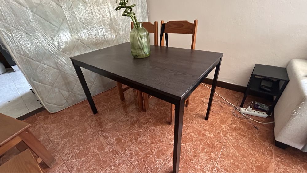 Mesa preta Ikea VIHALS