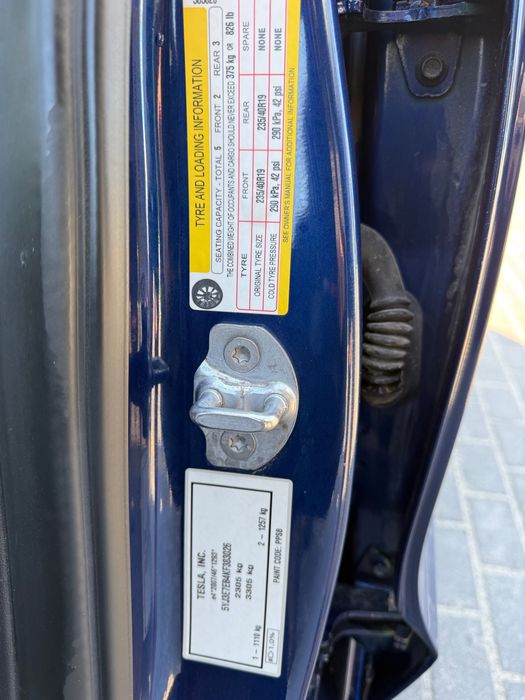 Продам Tesla 3 dual motor Europa