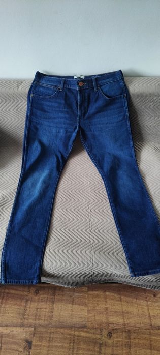 Jeansy Wrangler Larston