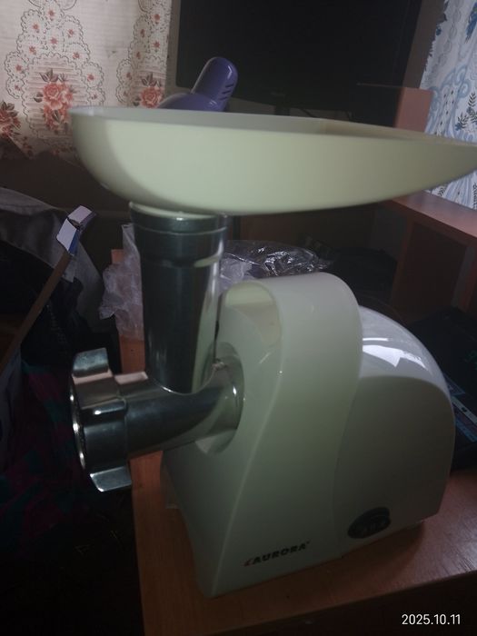 Мясорубка электрическая Aurora AU 3463