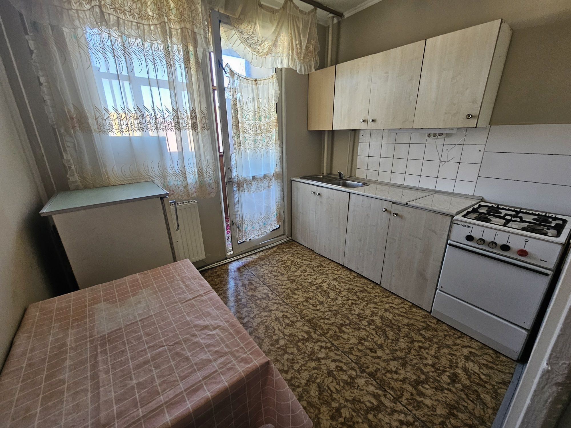 Здається 2 кімнатна біля ТЦ" Сільпо" по вул.8 Березня
