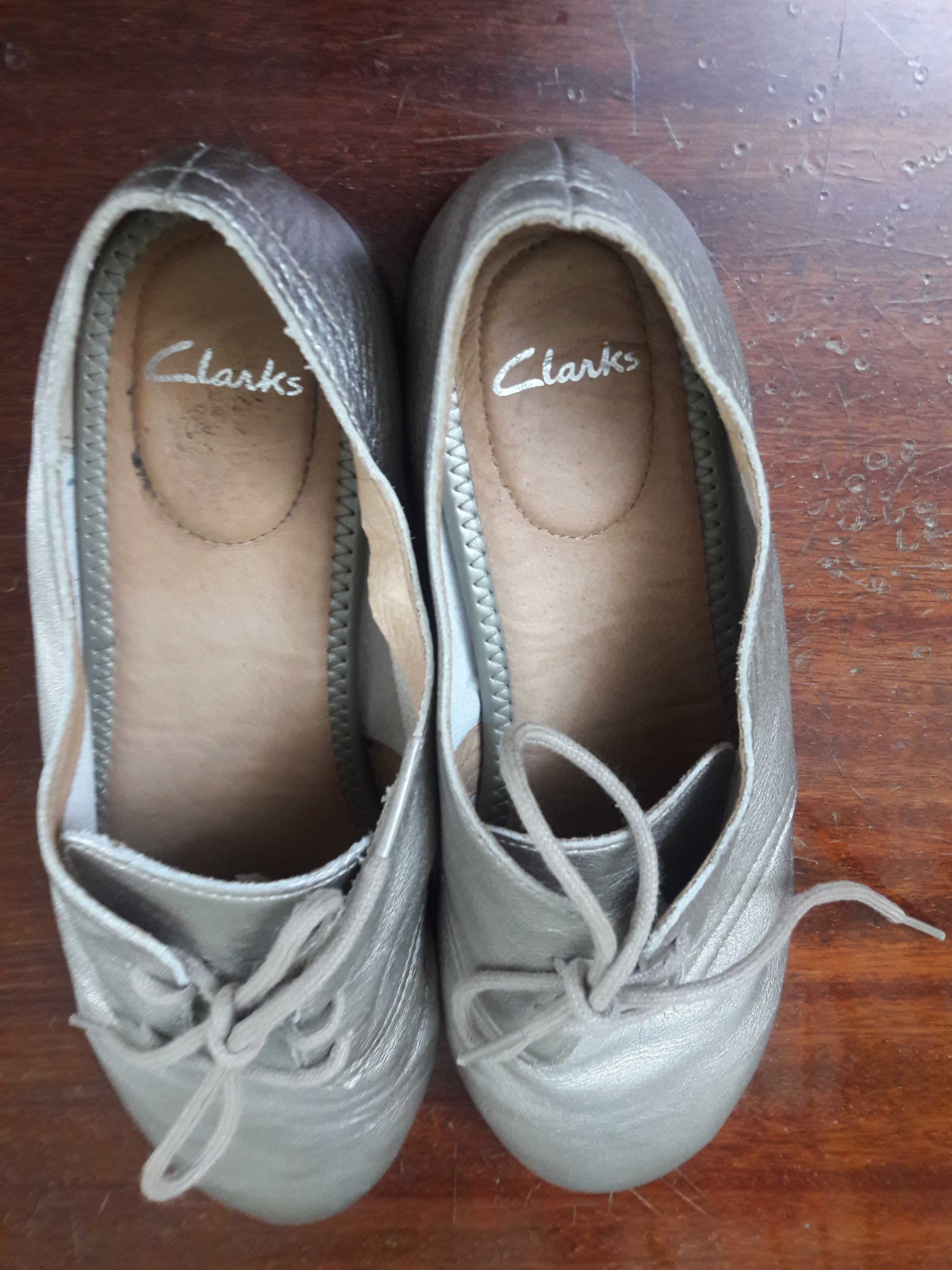 Кожаные туфельки Clark