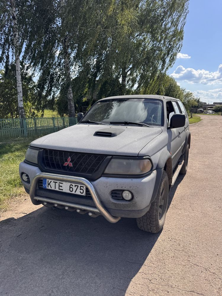 Mitsubishi pajero sport 2007