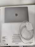 Apple MacBook Air 13” 8Gb 256Gb, pełny zestaw, idealny stan.
