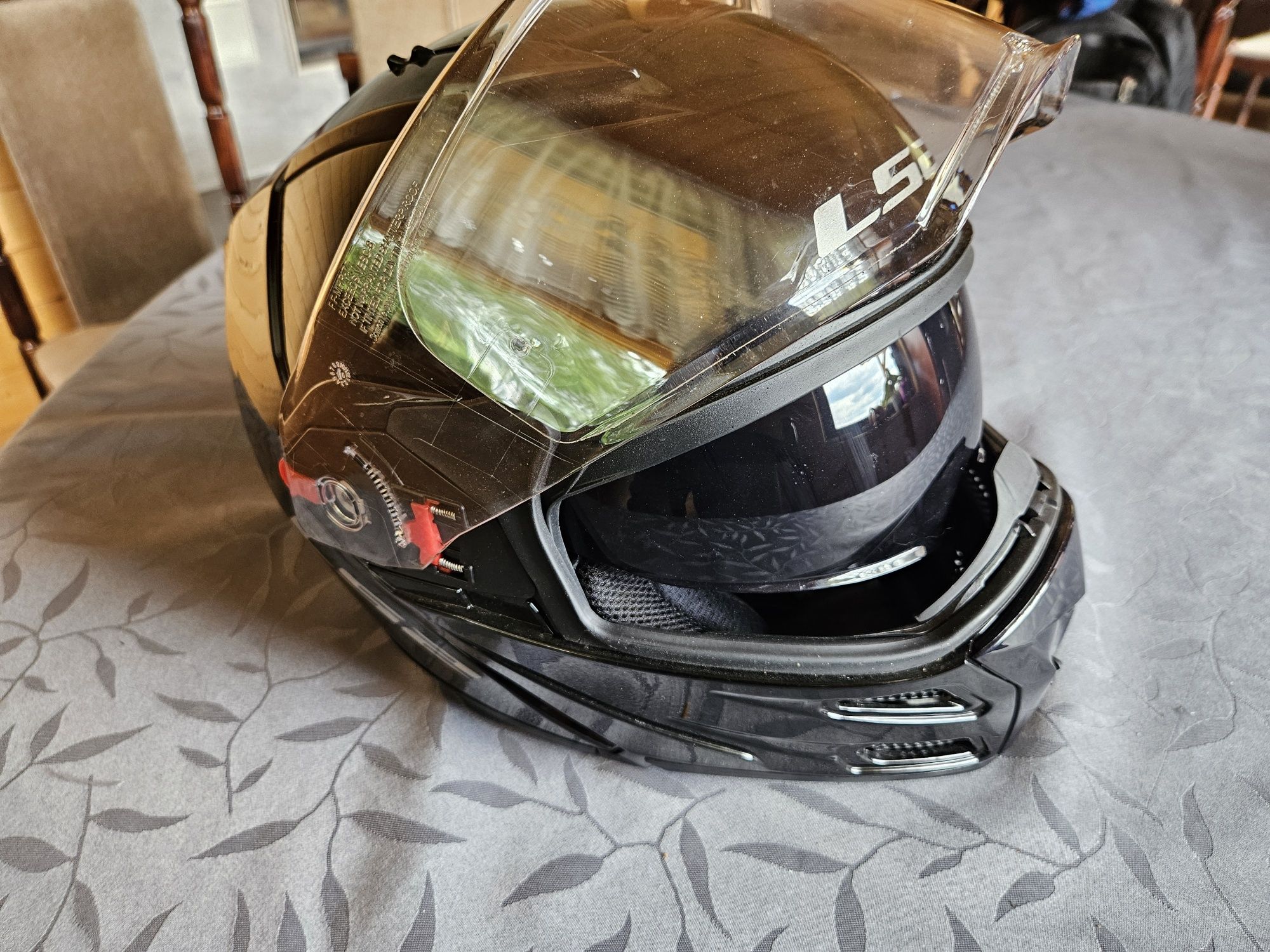 Kask motocyklowy szczekowy LS2 rozmiar M