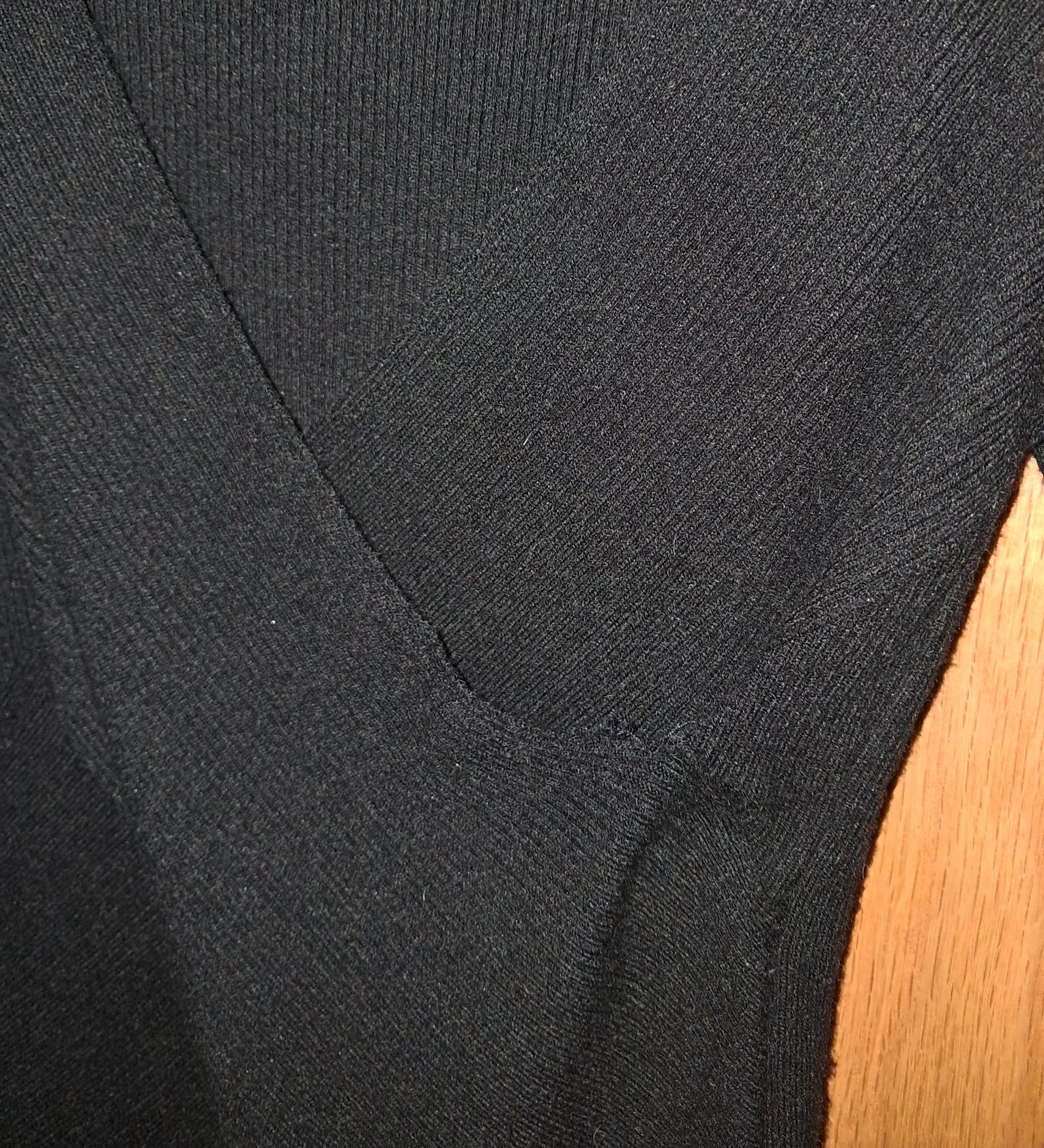Vestido de malha,  traçado. Tamanho 34 com elasticidade.