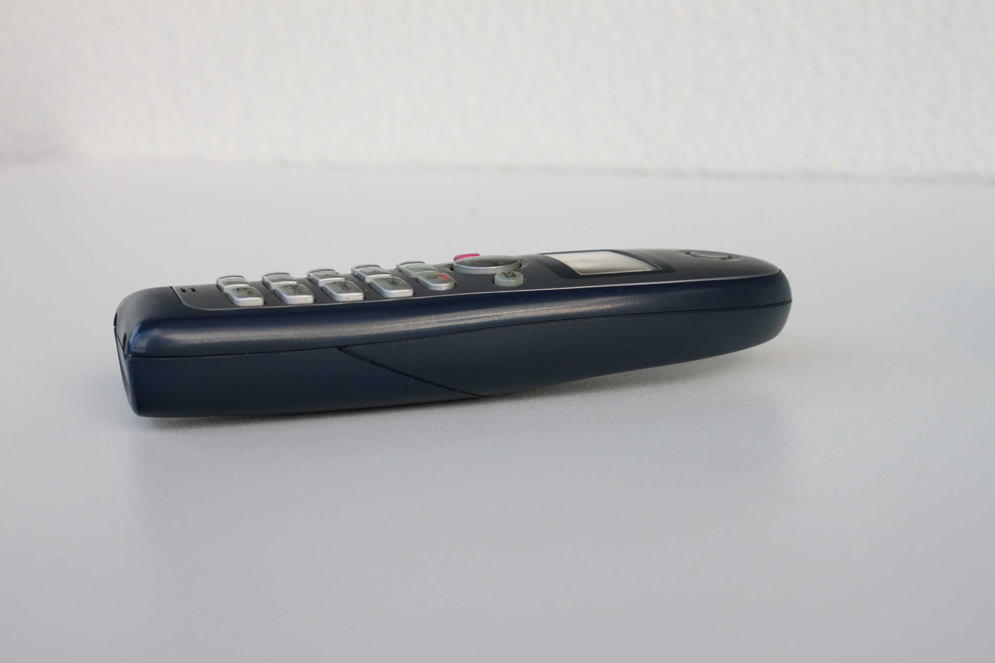 Telefon bezprzewodowy T-Com Sinus 712 + słuchawka  Sinus 702s