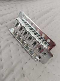 Mostek gitarowy z tremolo srebrny