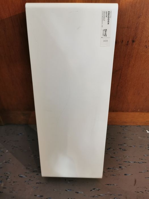 4 prateleiras Enudden novas, sem uso