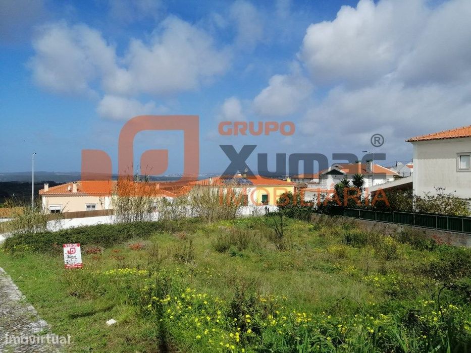 Fantástico lote para construção com vista para a lagoa de Óbidos!