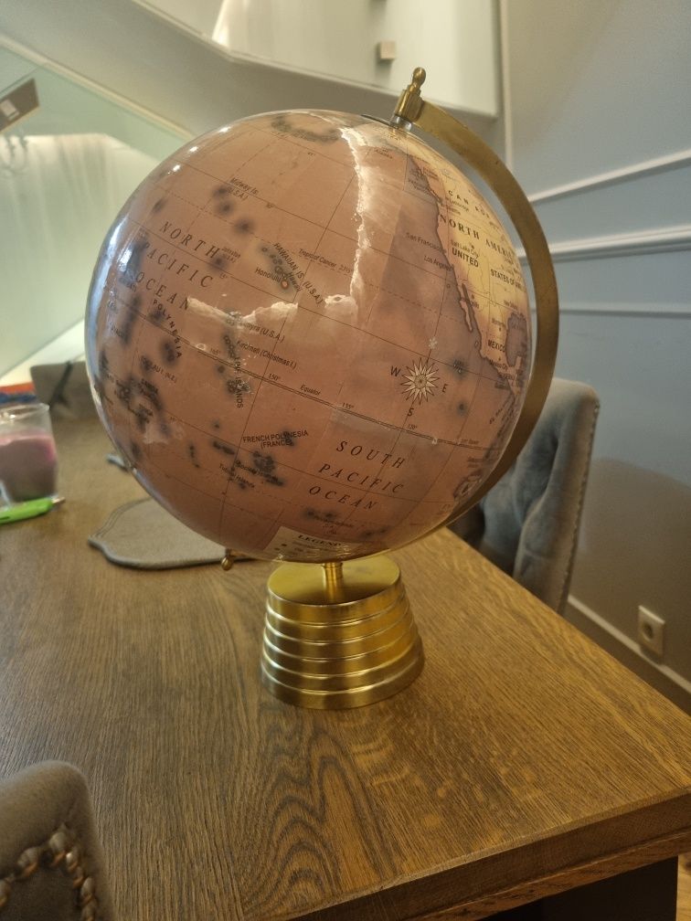 Duży ozdobny globus