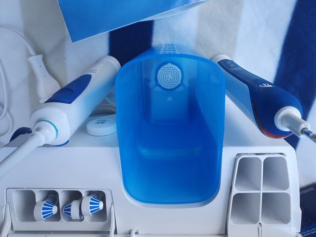 Irygator Oral-B Oxyjet + szczoteczka Pro 3000. Oraz health centre