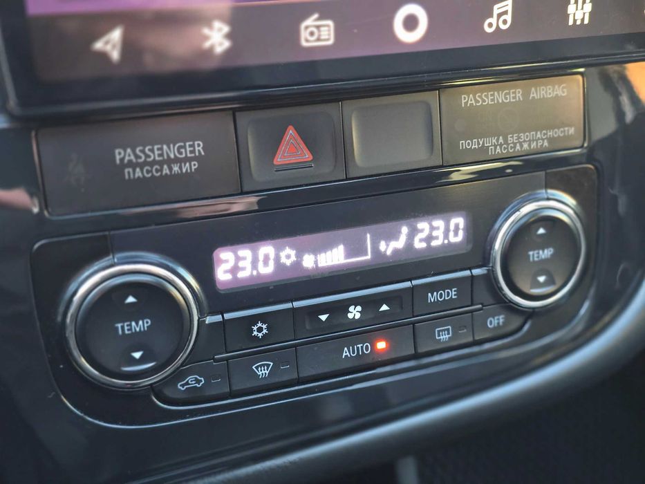 Продам свой Mitsubishi Outlander 2.4л ( ОФИЦИАЛ,  МАКС. КОМПЛЕКТАЦИЯ )