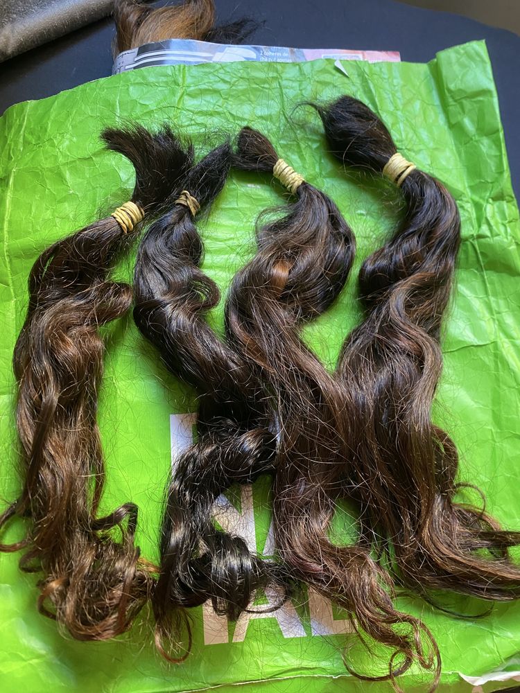 Cabelo brasileiro e 2 telas de tic tac