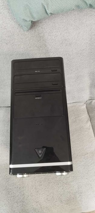 Obudowa microAtx, czytnik kart sd