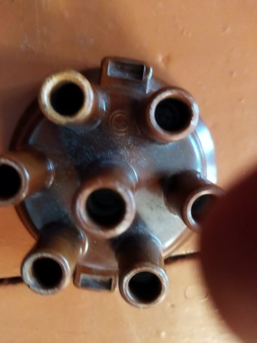 Крышка трамблёр газ 51 52 новая