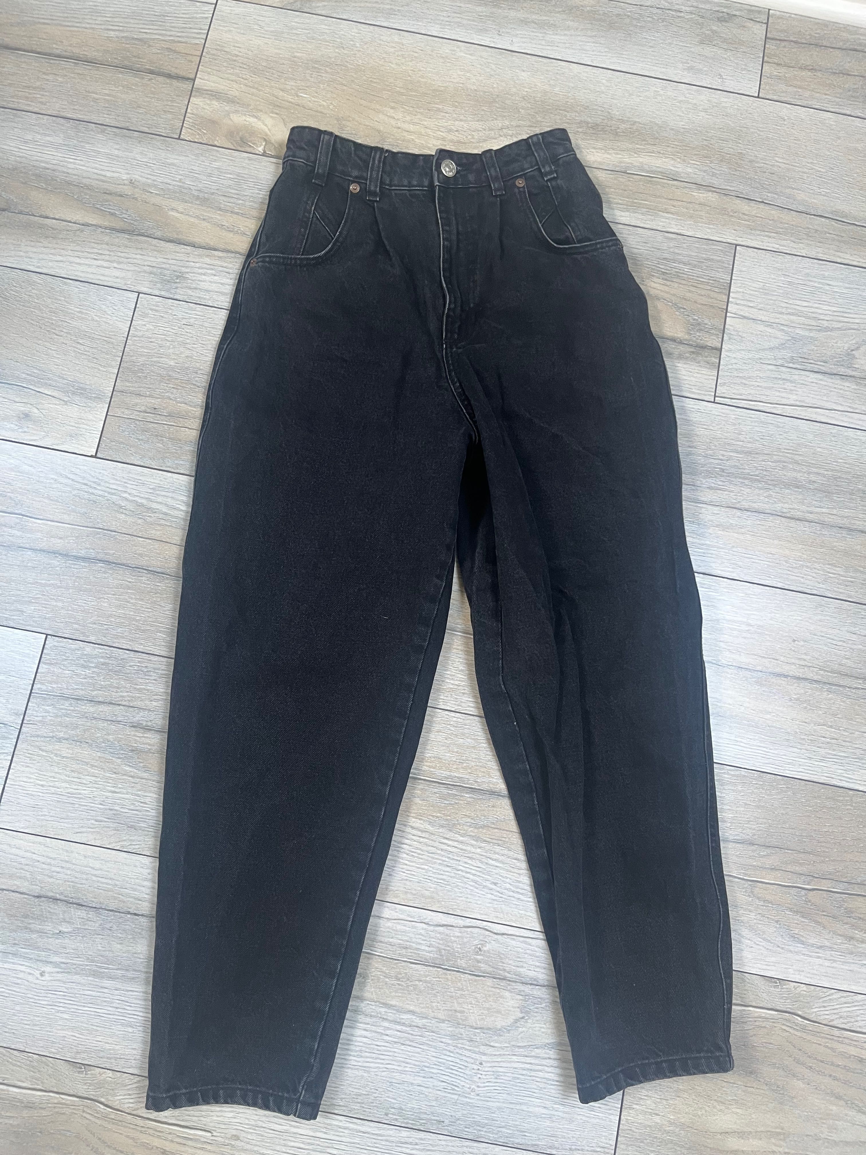 czarne spodnie jeansowe baggy XS