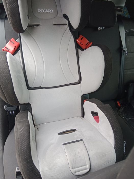 Fotelik samochodowy Recaro.