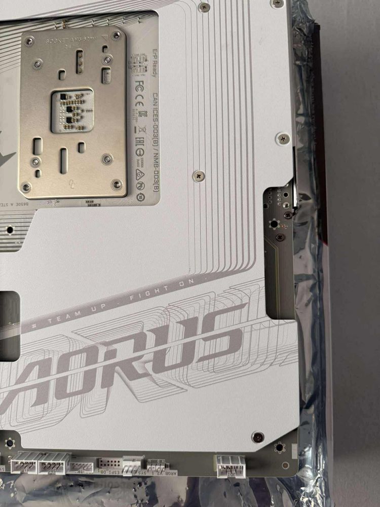 B650E Aorus Stealth Ice