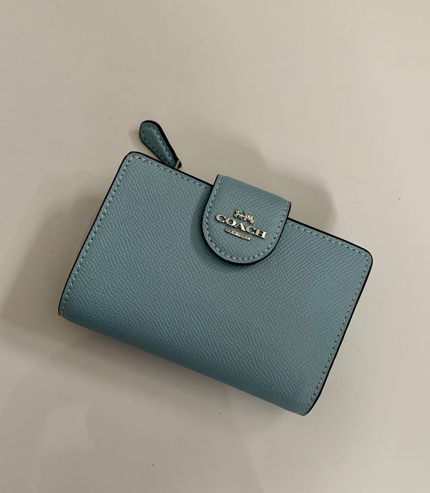 Середній гаманець Corner Medium ZIP Wallet Coach