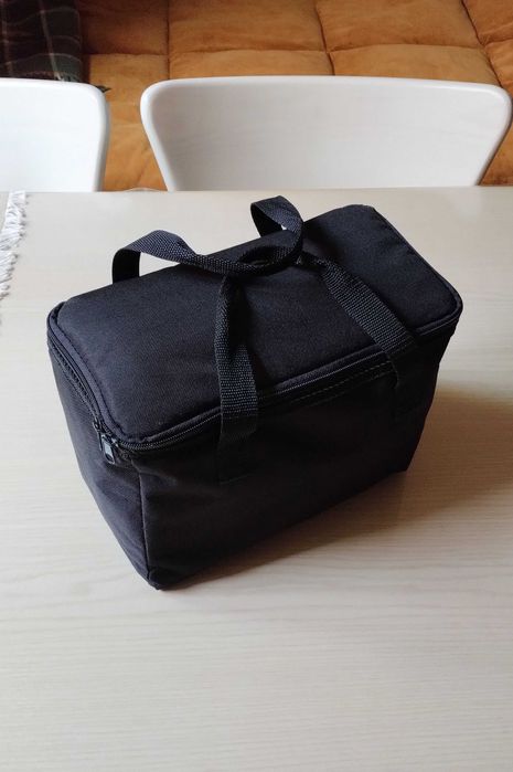 DVD програвач переносний з екранами у авто або кемпінг 12V або 220V