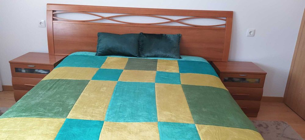 Colcha com almofadas