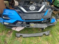 halogen zderzak kratka kamera Nissan qashqai J11 lift