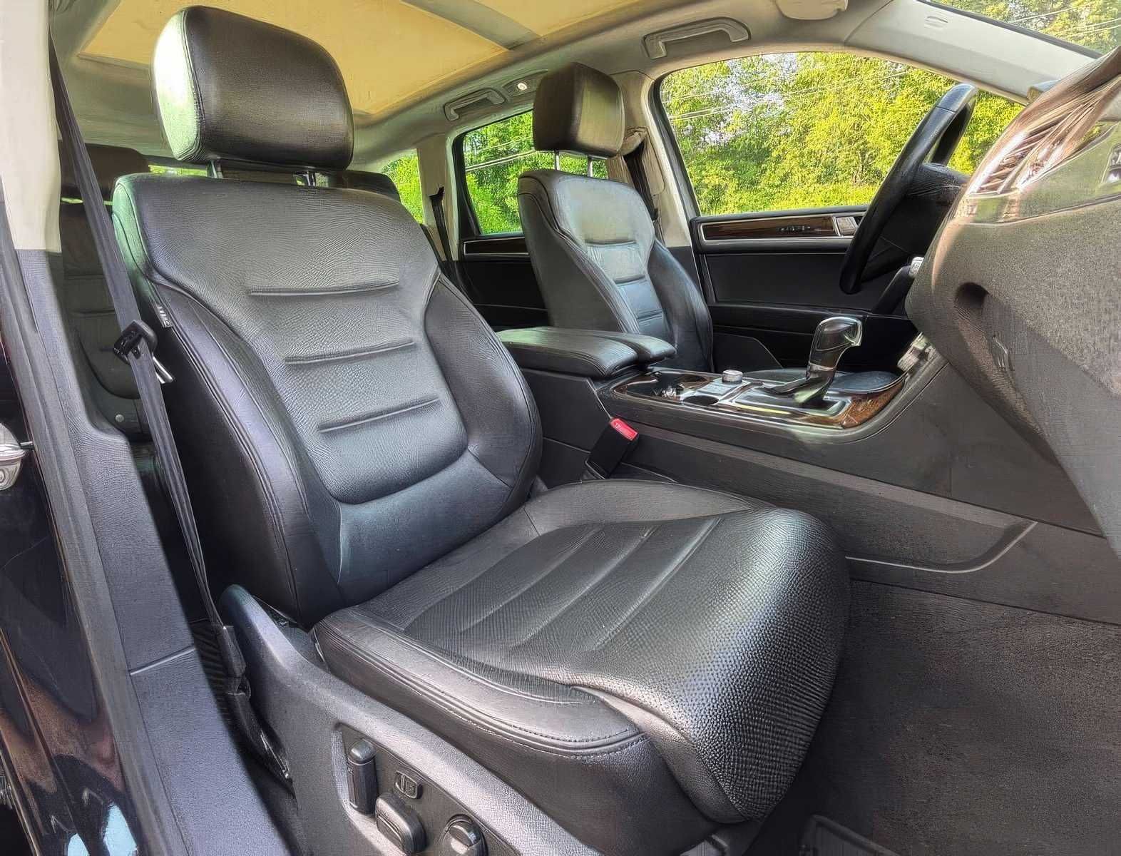 2016 Volkswagen Touareg VR6 Lux
