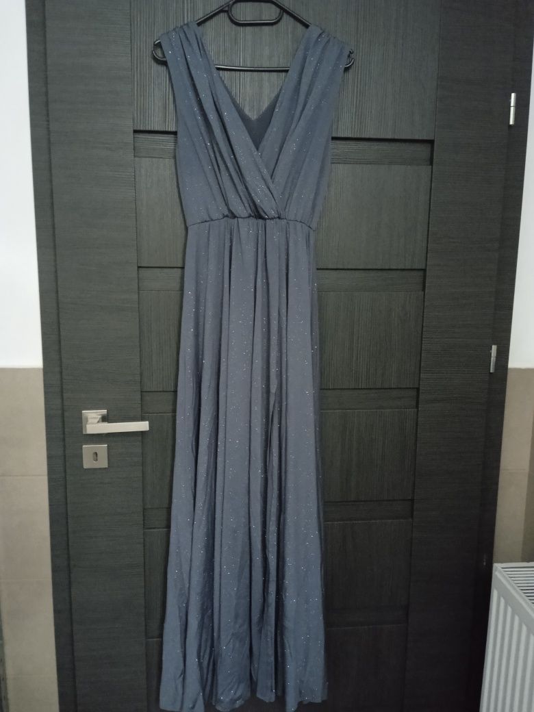Sukienka elegancka M/L- sprzedam
